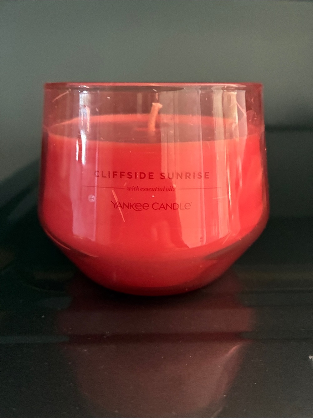 Yankee Candle Red Gloss Jar - Cliffside Sunrise Style